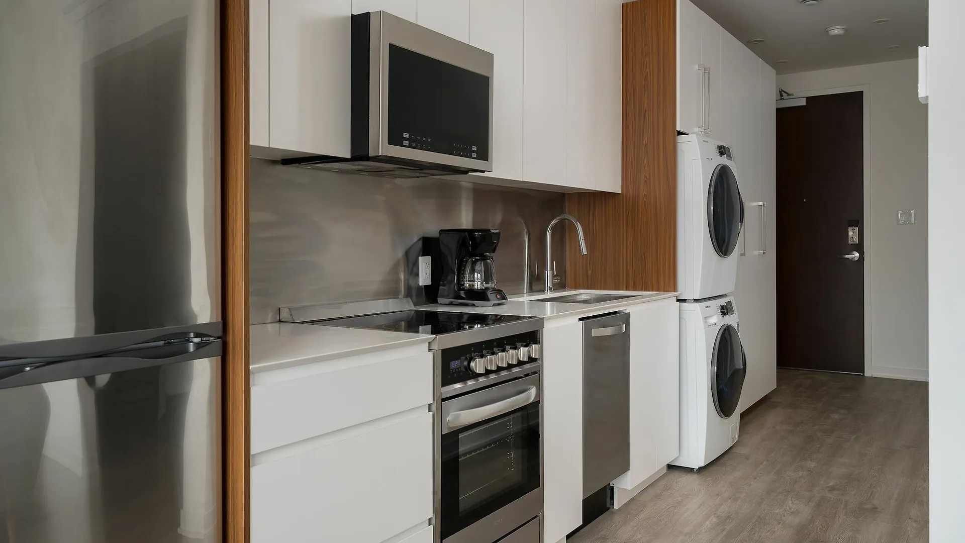 Apartament Grand 1Br In Quartier Des Spectacles By Sonder Montreal